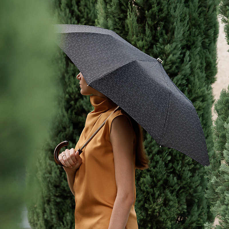 Pluie de H folding umbrella | Hermès Thailand
